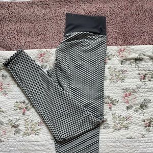 TikTok Butt Scrunch Leggings ✨🖤